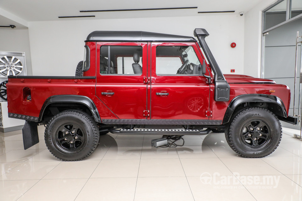 Land Rover Defender L316 (2011) Exterior