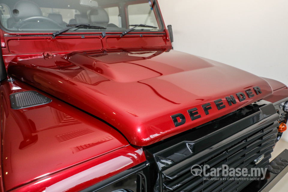 Land Rover Defender L316 (2011) Exterior