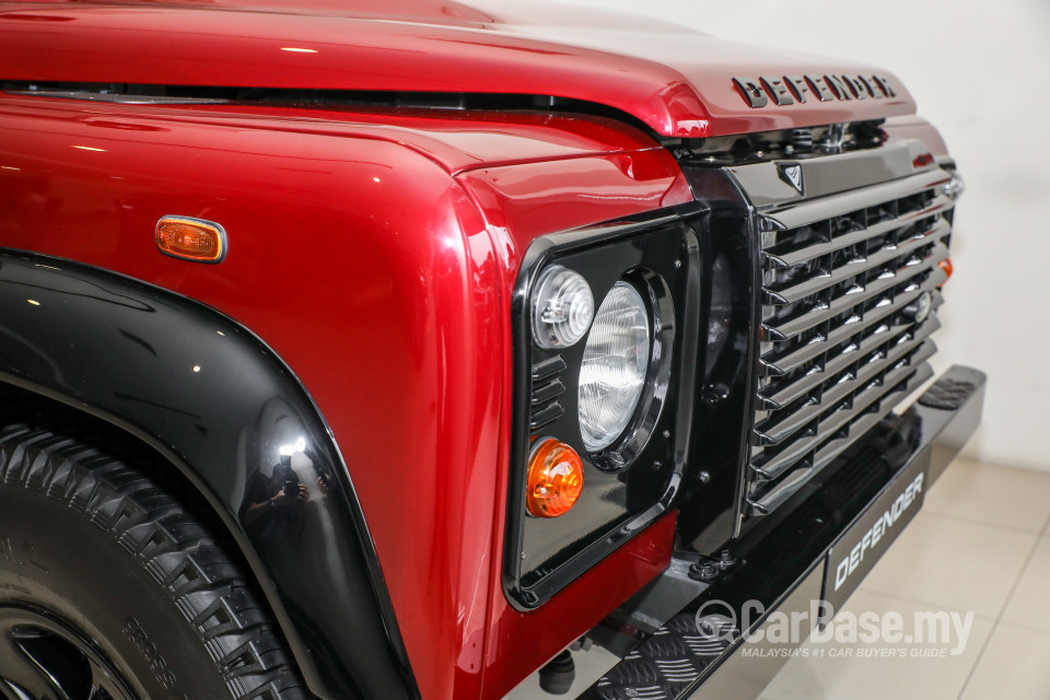 Land Rover Defender L316 (2011) Exterior