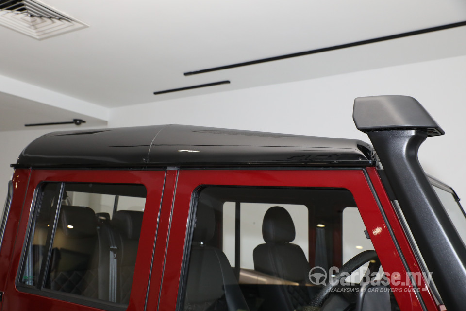 Land Rover Defender L316 (2011) Exterior