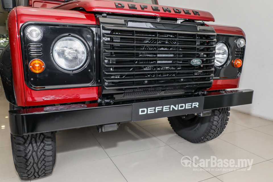 Land Rover Defender L316 (2011) Exterior