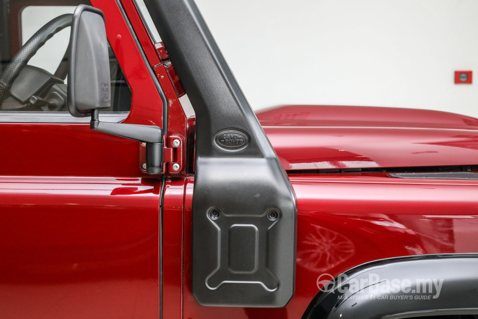 Land Rover Defender L316 (2011) Exterior
