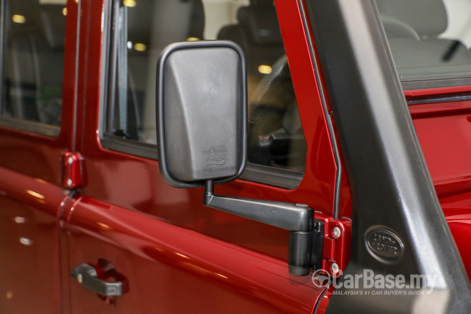 Land Rover Defender L316 (2011) Exterior