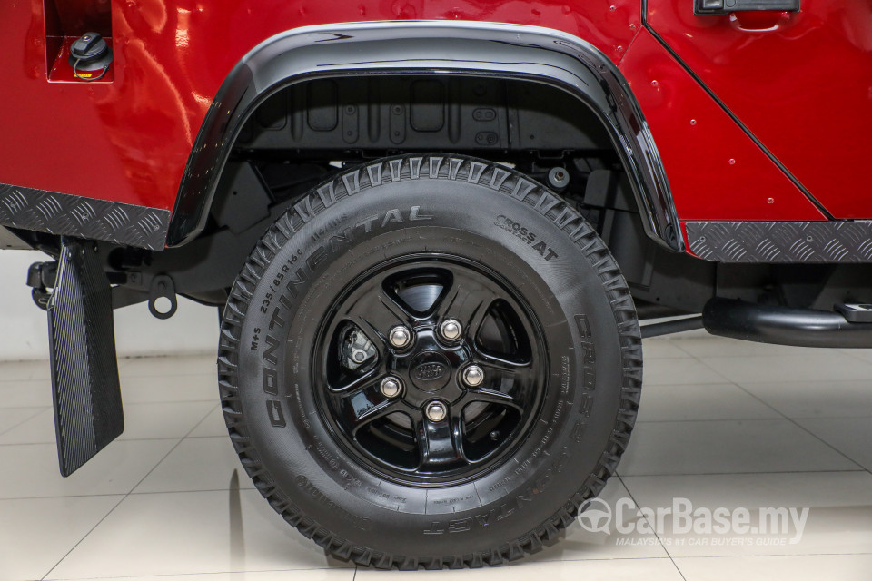 Land Rover Defender L316 (2011) Exterior
