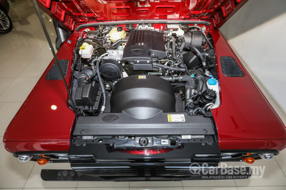 Land Rover Defender L316 (2011) Exterior