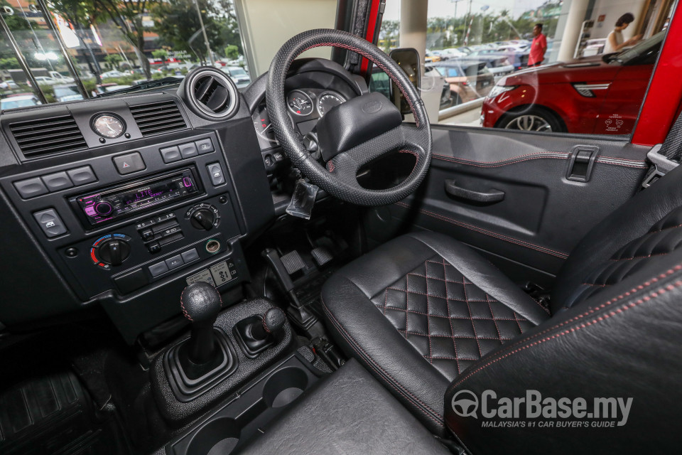 Land Rover Defender L316 (2011) Interior