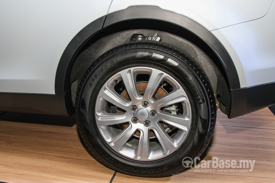 Land Rover Discovery Sport L550 (2015) Exterior