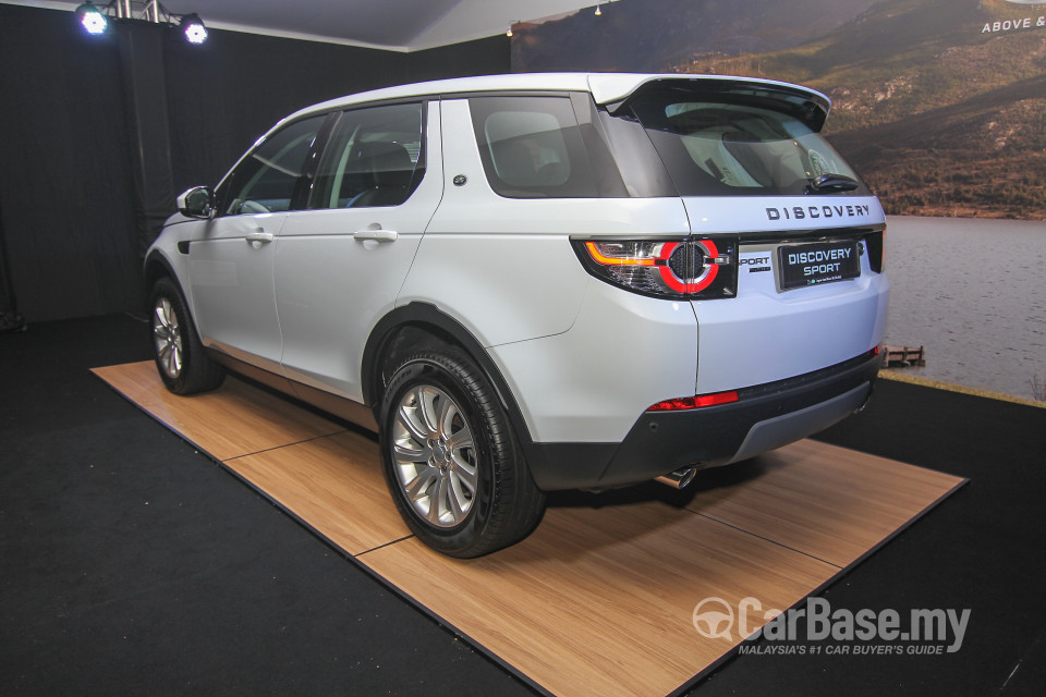 Land Rover Discovery Sport L550 (2015) Exterior