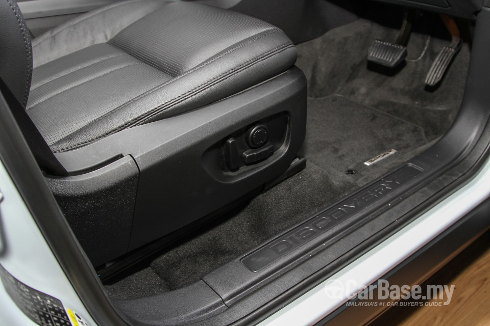Land Rover Discovery Sport L550 (2015) Interior