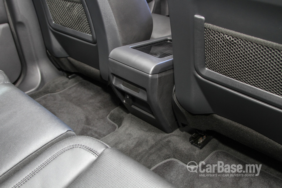 Land Rover Discovery Sport L550 (2015) Interior