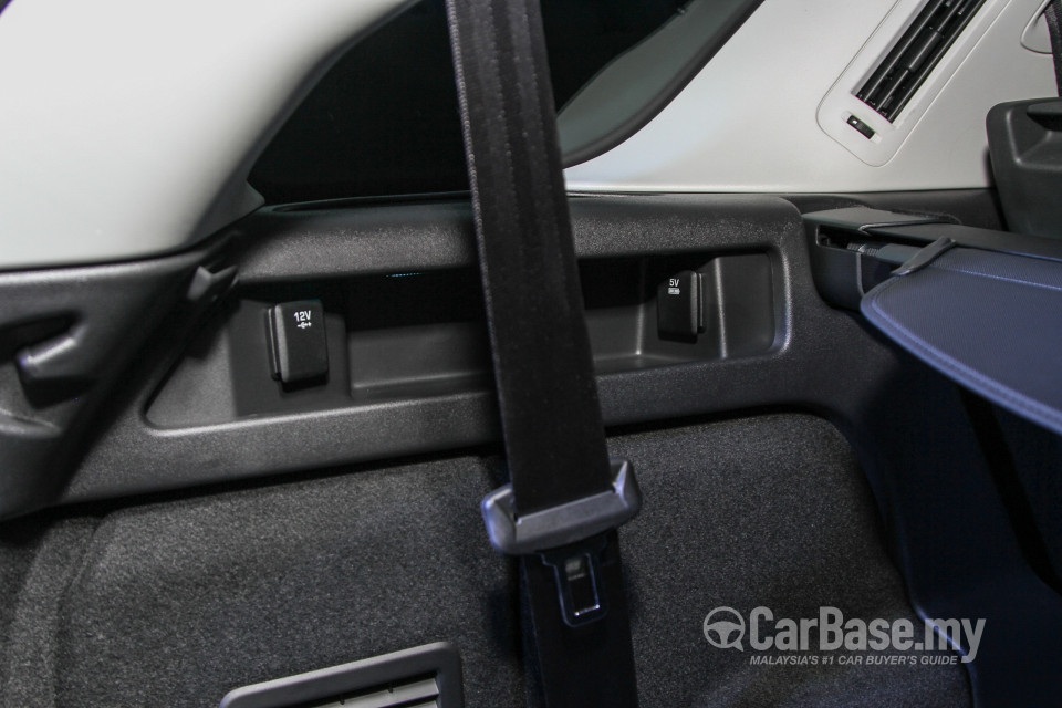 Land Rover Discovery Sport L550 (2015) Interior