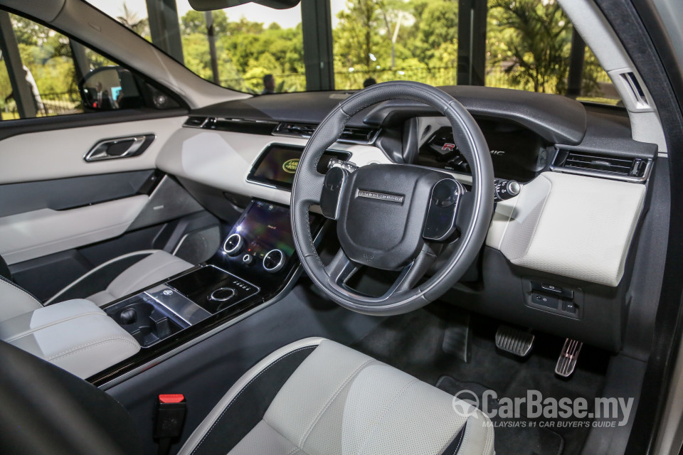 Land Rover Range Rover Velar L560 (2018) Interior