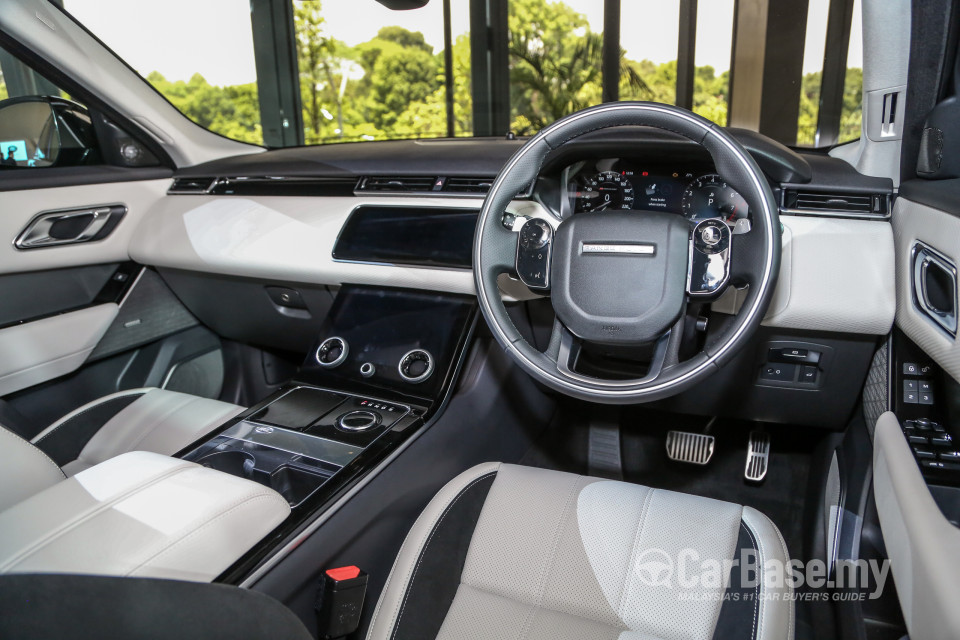 Land Rover Range Rover Velar L560 (2018) Interior