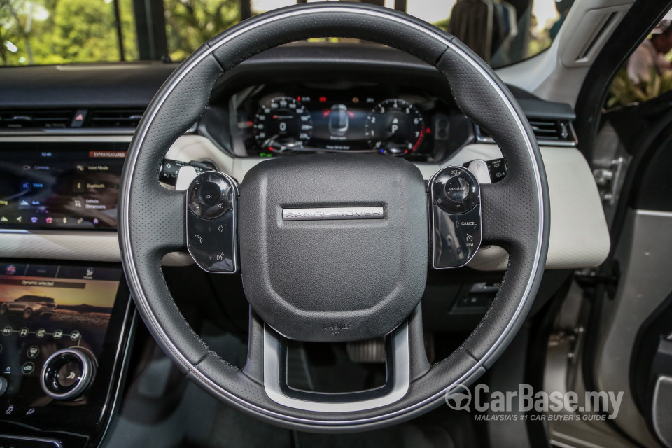 Land Rover Range Rover Velar L560 (2018) Interior