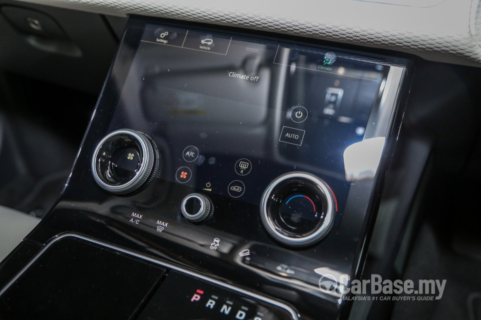Land Rover Range Rover Velar L560 (2018) Interior