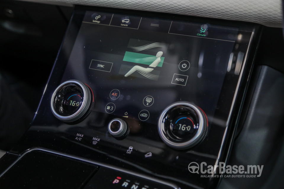 Land Rover Range Rover Velar L560 (2018) Interior