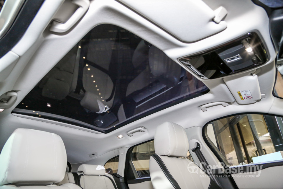 Land Rover Range Rover Velar L560 (2018) Interior