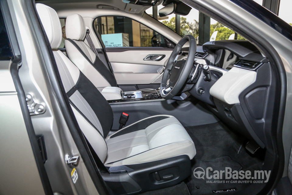 Land Rover Range Rover Velar L560 (2018) Interior