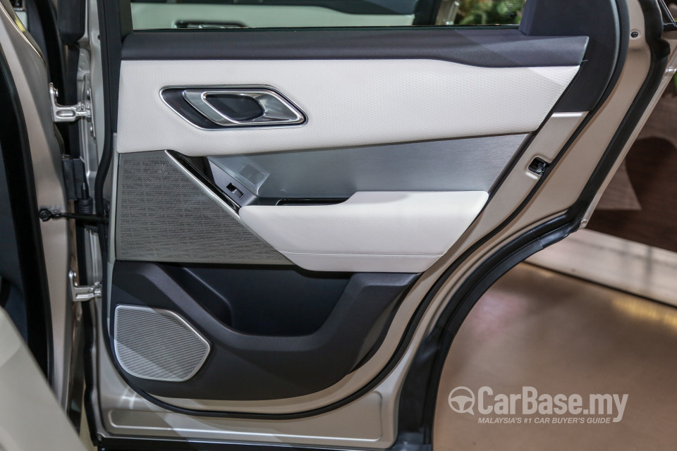 Land Rover Range Rover Velar L560 (2018) Interior