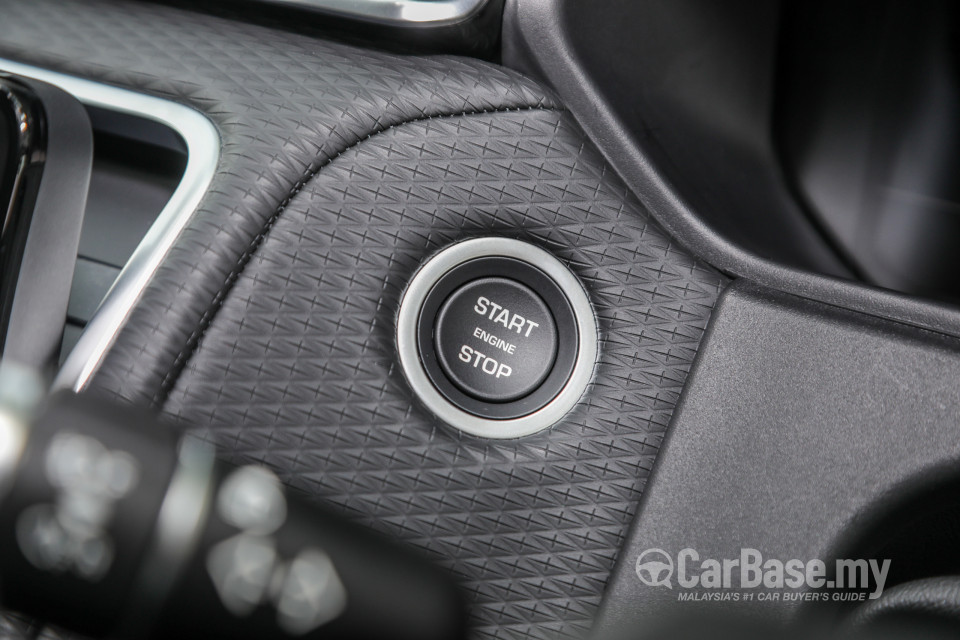Land Rover Range Rover Velar L560 (2018) Interior