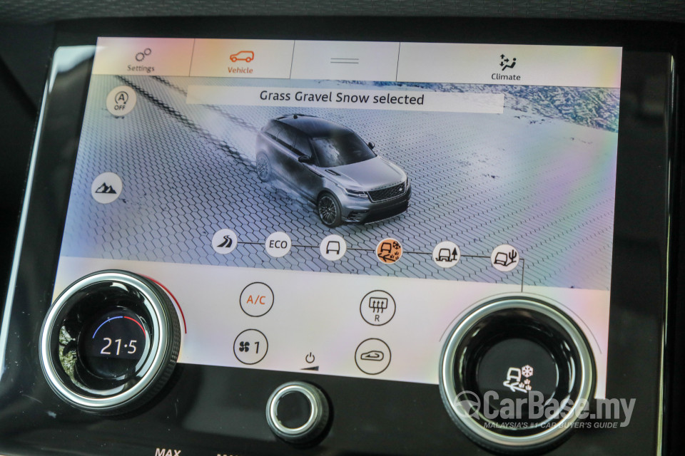Land Rover Range Rover Velar L560 (2018) Interior