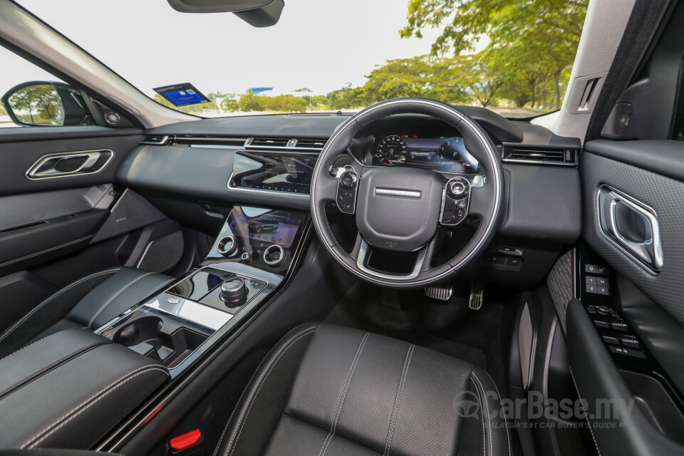 Toyota Innova AN140 (2016) Interior