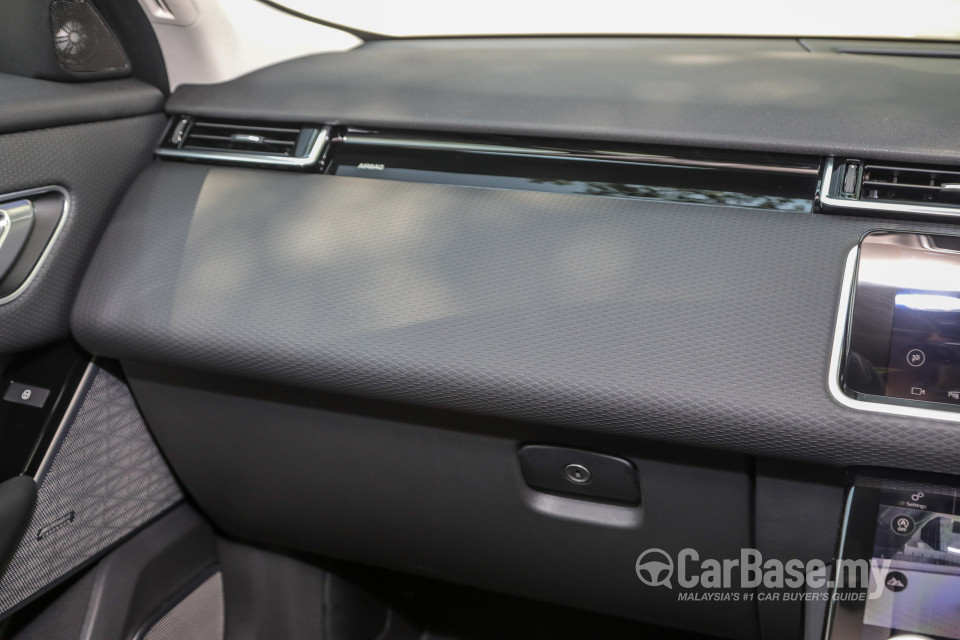 Land Rover Range Rover Velar L560 (2018) Interior