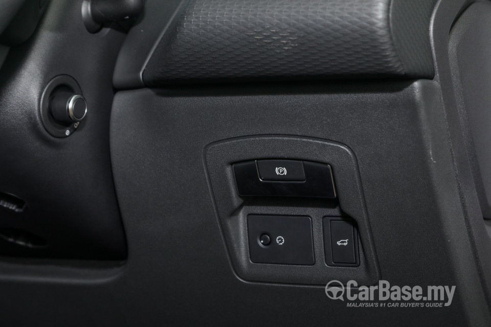 Land Rover Range Rover Velar L560 (2018) Interior
