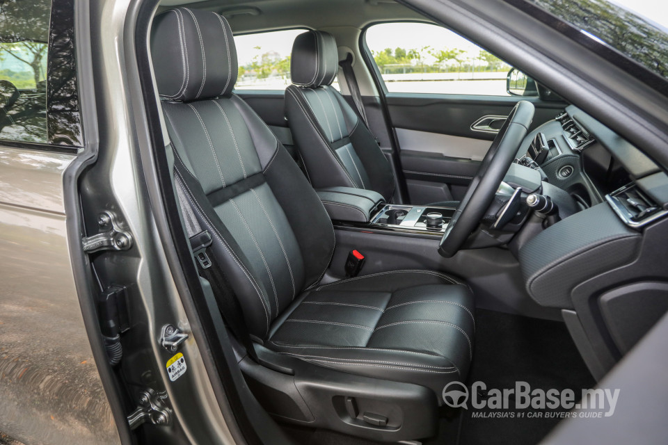 Land Rover Range Rover Velar L560 (2018) Interior
