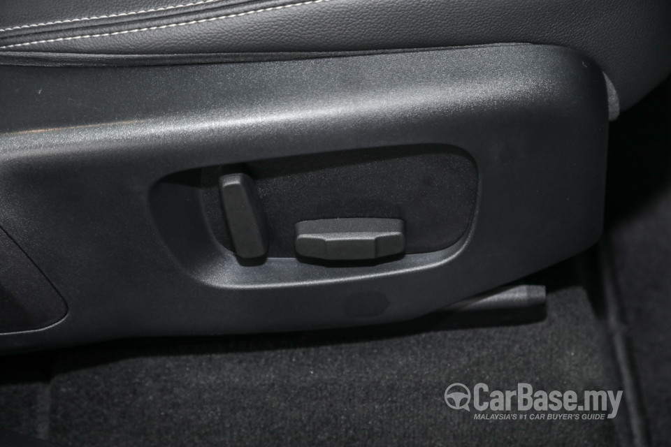 Land Rover Range Rover Velar L560 (2018) Interior
