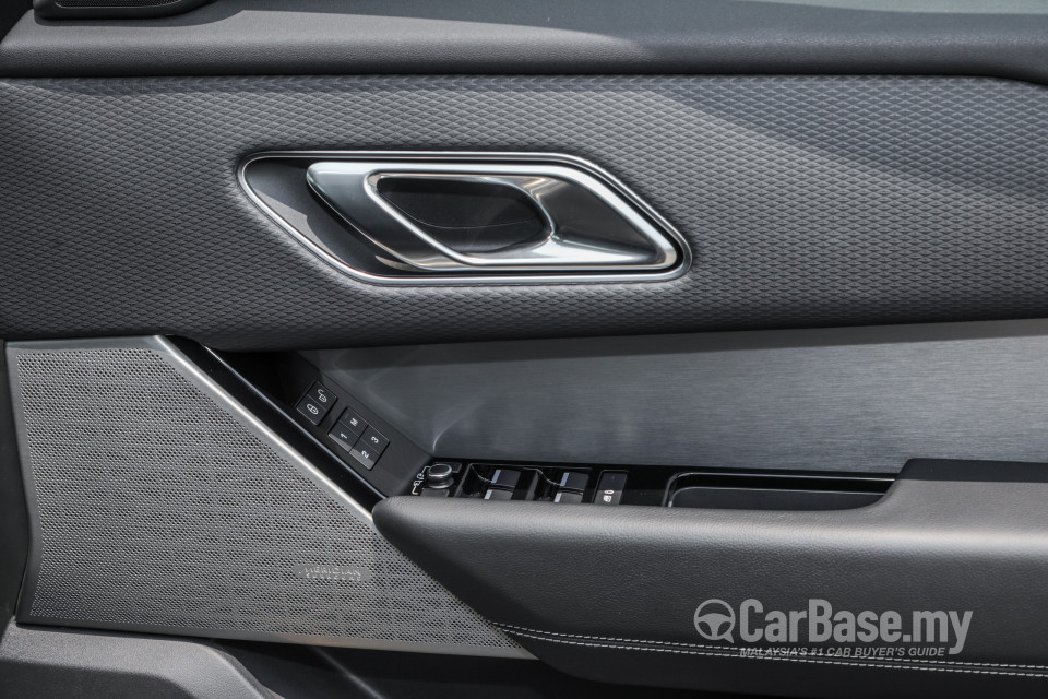 Land Rover Range Rover Velar L560 (2018) Interior