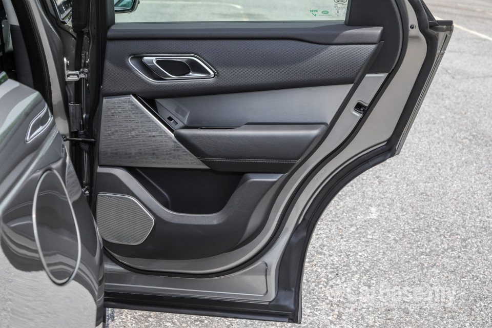 Land Rover Range Rover Velar L560 (2018) Interior