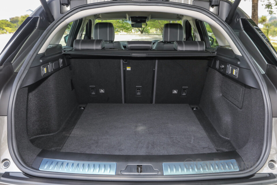 Chevrolet Cruze J300 (2012) Interior