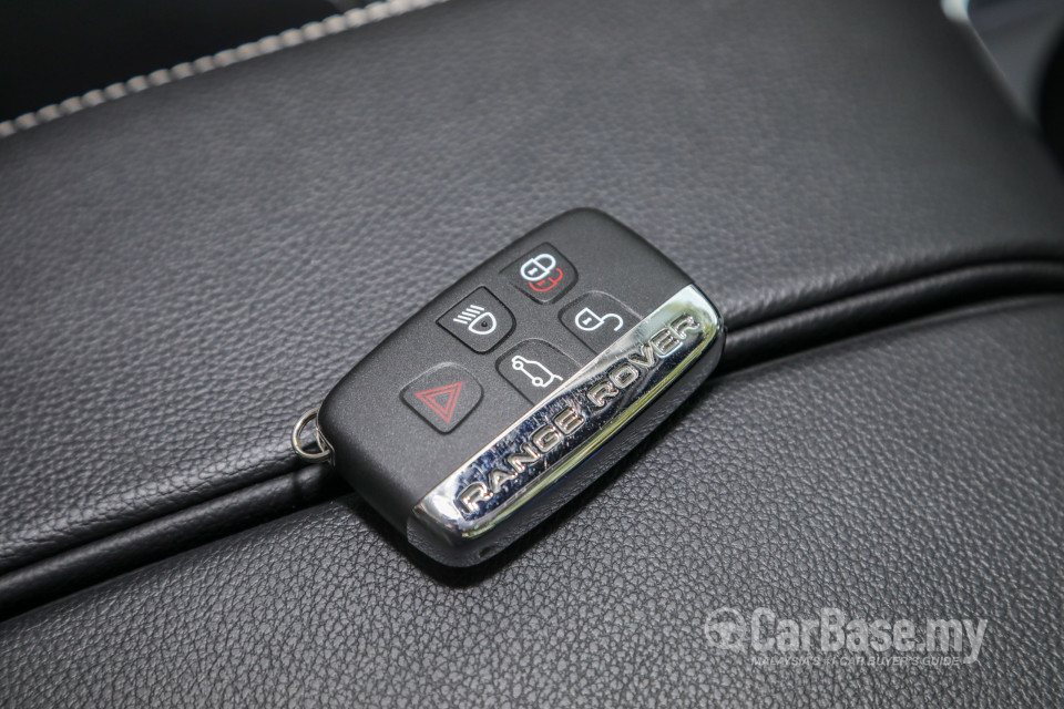 Land Rover Range Rover Velar L560 (2018) Interior