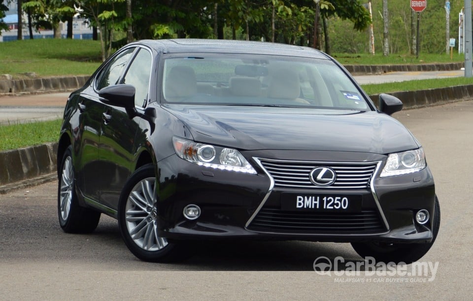 Lexus ES 6th Gen (2013) Exterior