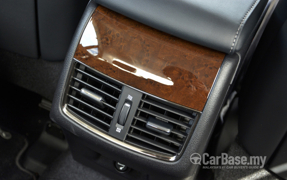 Lexus ES 6th Gen (2013) Interior