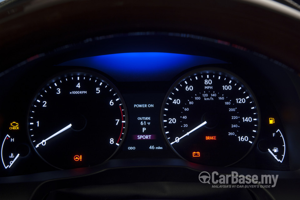 Lexus ES 6th Gen (2013) Interior