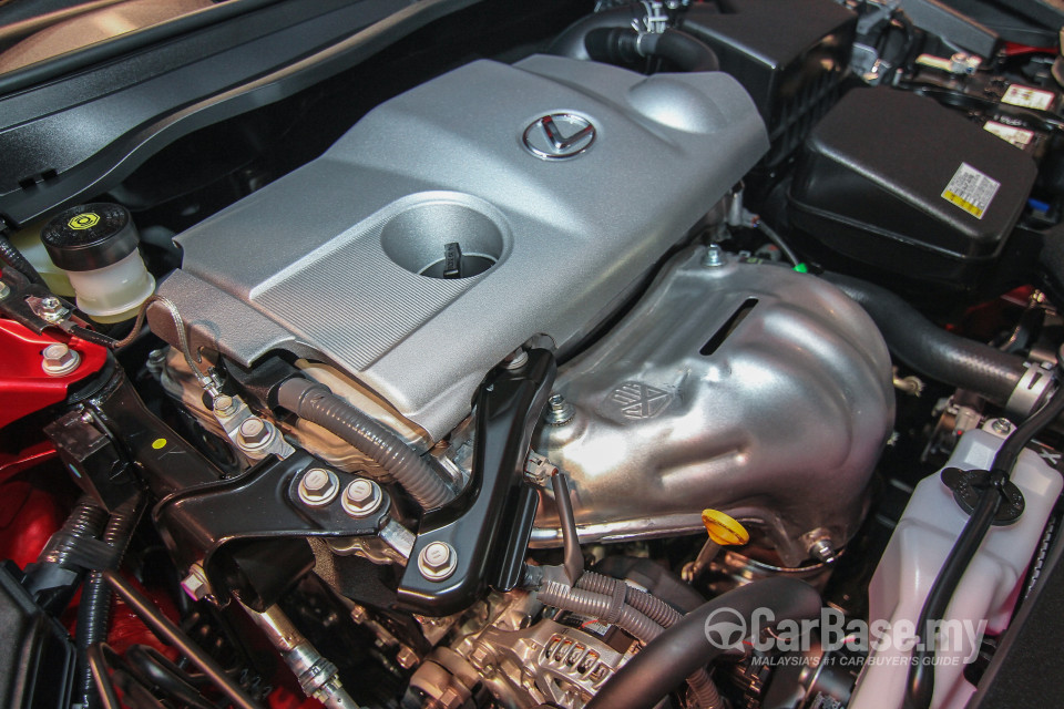 Lexus ES 6th Gen Facelift (2015) Exterior