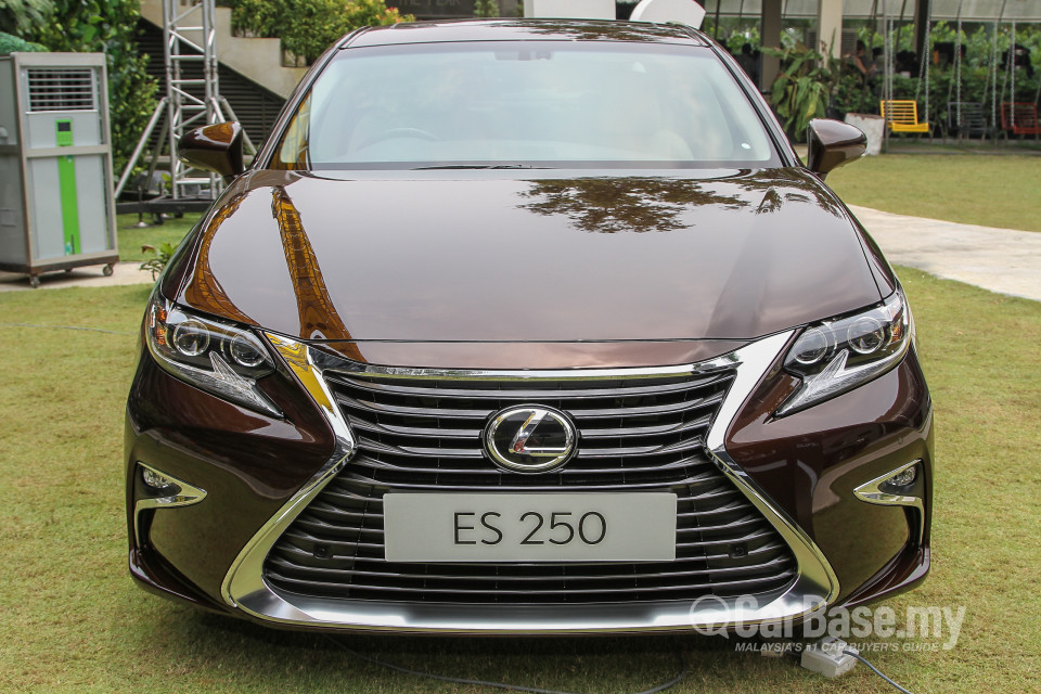 Lexus ES 6th Gen Facelift (2015) Exterior