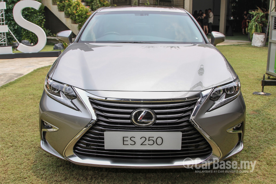 Lexus ES 6th Gen Facelift (2015) Exterior