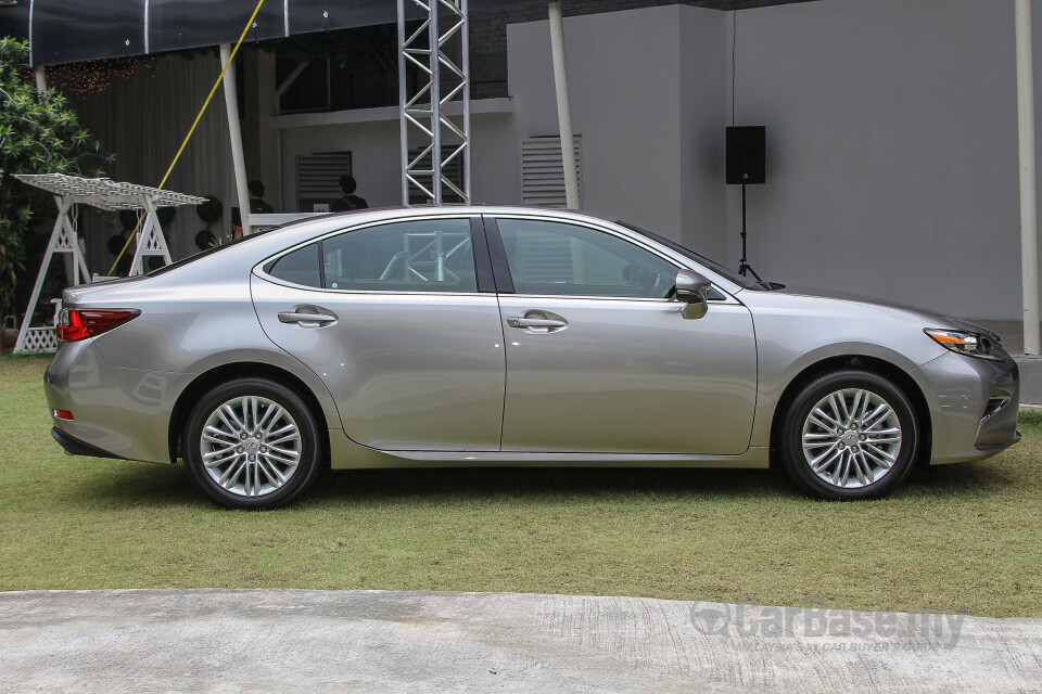 Perodua Aruz D38L (2019) Exterior