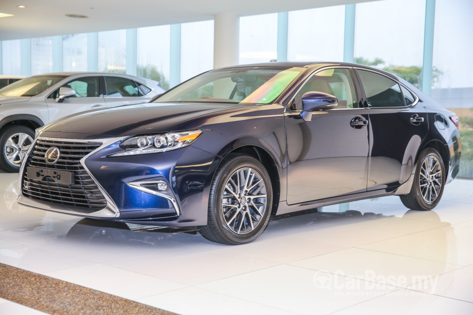 Lexus ES 6th Gen Facelift (2015) Exterior