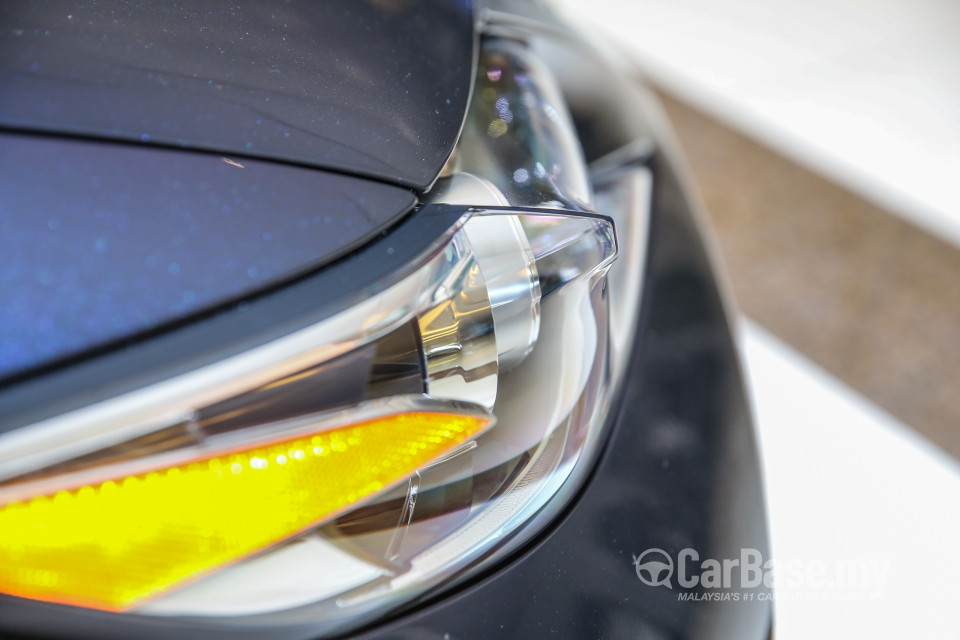 Lexus ES 6th Gen Facelift (2015) Exterior