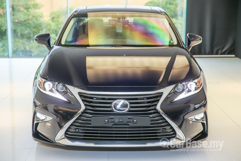 Lexus ES 6th Gen Facelift (2015) Exterior