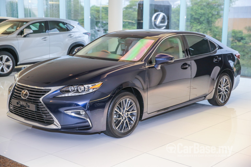 Lexus ES 6th Gen Facelift (2015) Exterior