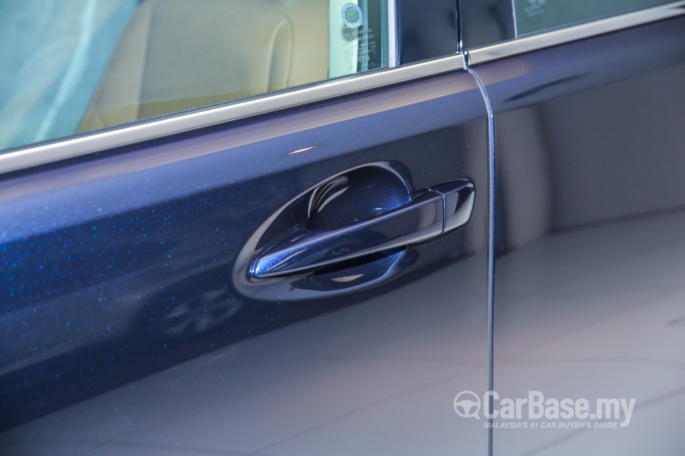 Lexus ES 6th Gen Facelift (2015) Exterior