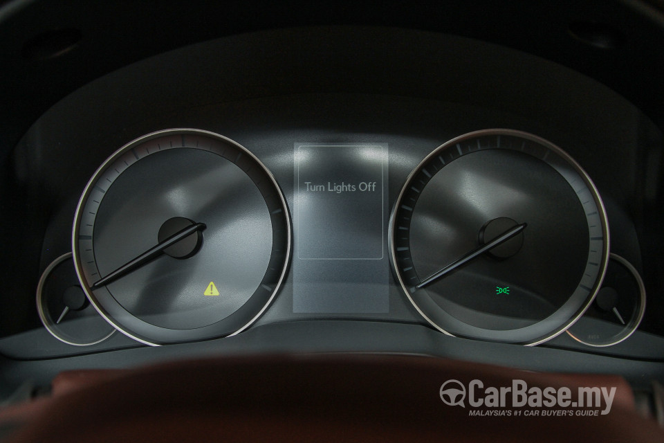 Lexus ES 6th Gen Facelift (2015) Interior