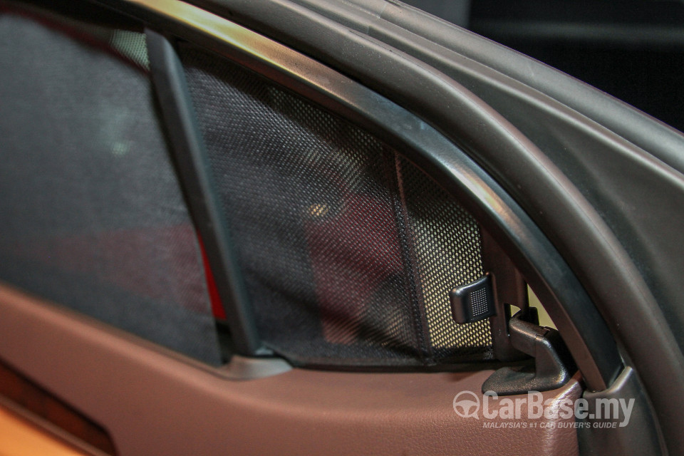 Lexus ES 6th Gen Facelift (2015) Interior