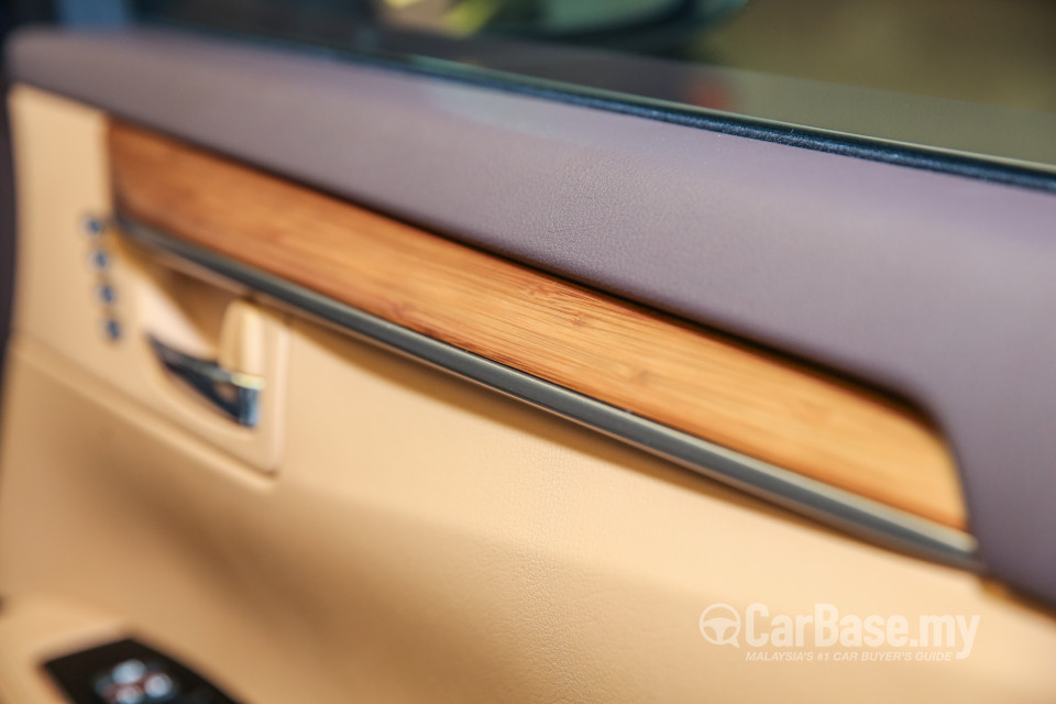 Lexus ES 6th Gen Facelift (2015) Interior