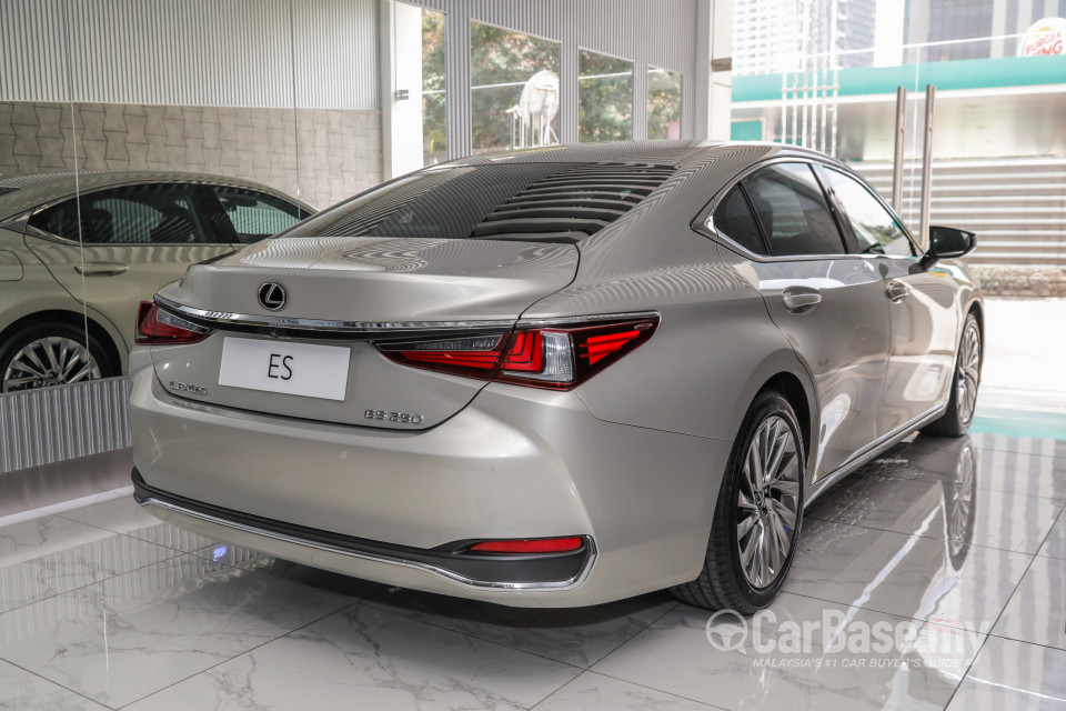 Lexus ES XZ10 (2019) Exterior